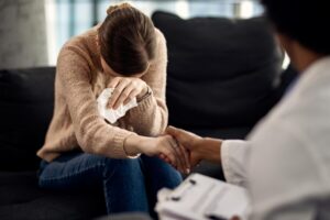 How Partial Hospitalization Benefits Teens and Adults Alike